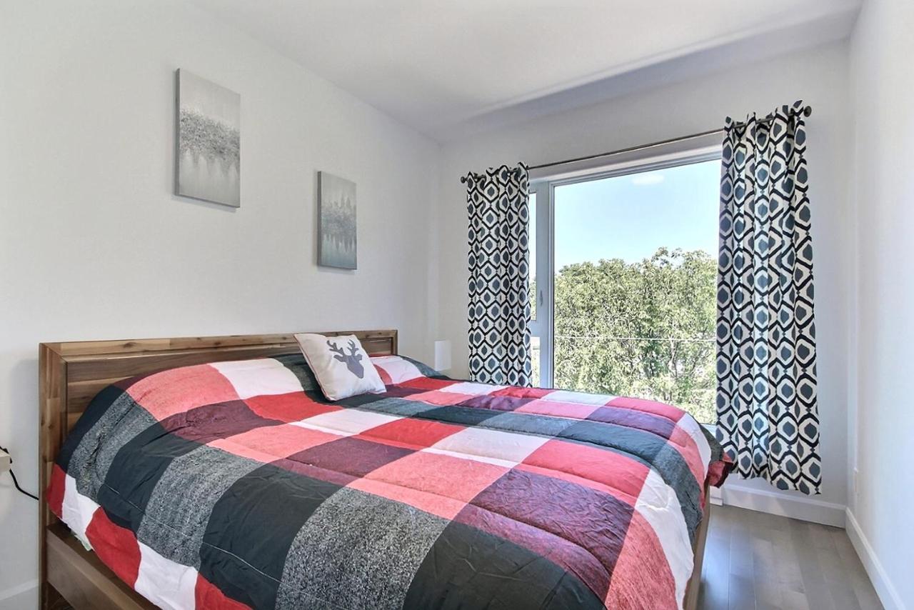 Good Vibes Only -Modern And Spacious 2 Bedroom Condo 4 Beds Free Parking, Gym Québec Kültér fotó